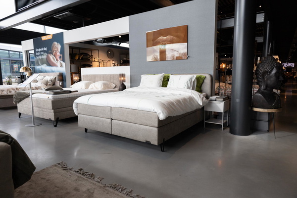 207178f9-eba3-44c4-a0fa-4619615135de-Velda-boxspring-imagine.jpg