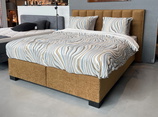 Showroommodel luxery boxspring 180x210 cm met hoofdbord 200x130 cm